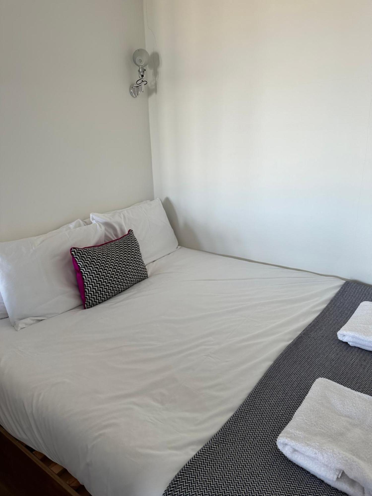 Apartment Modern Flat With Views By The Royal Mile