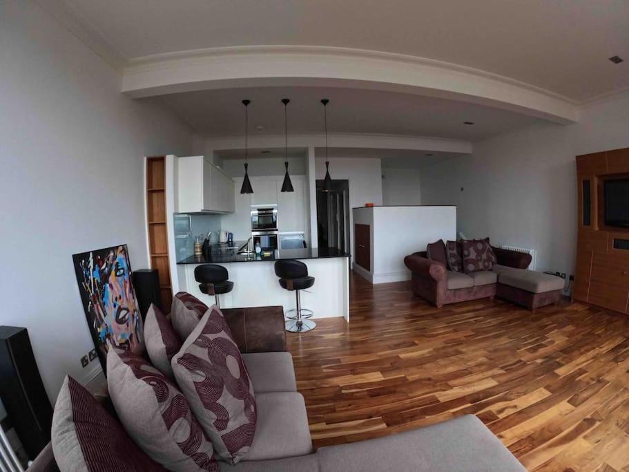 Modern Flat With Views By The Royal Mile Édimbourg
